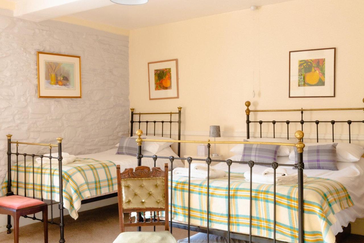 The Powis Arms Inn *